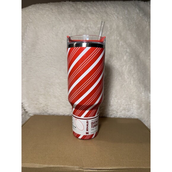Stanley 30 oz Stainless Steel H2.0 FlowState Quencher Tumbler Candy Cane Twist - Picture 5 of 7